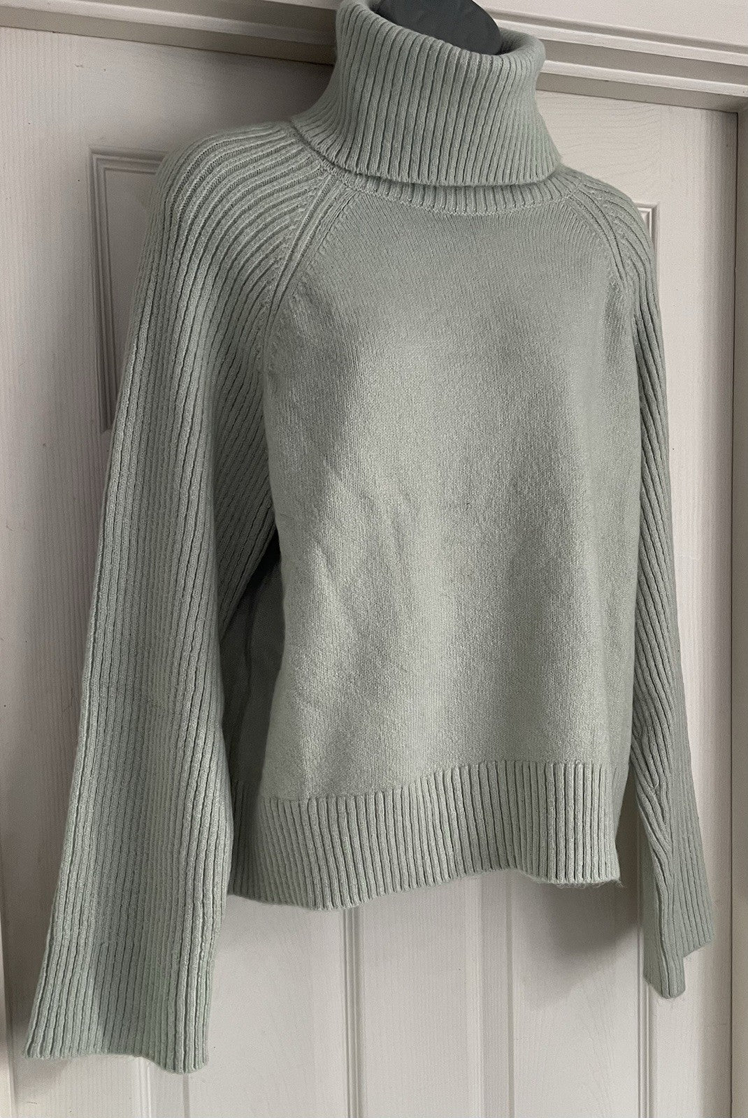 New Look Mint Green Rib Roll Neck Jumper Size Medium RRP £29.995