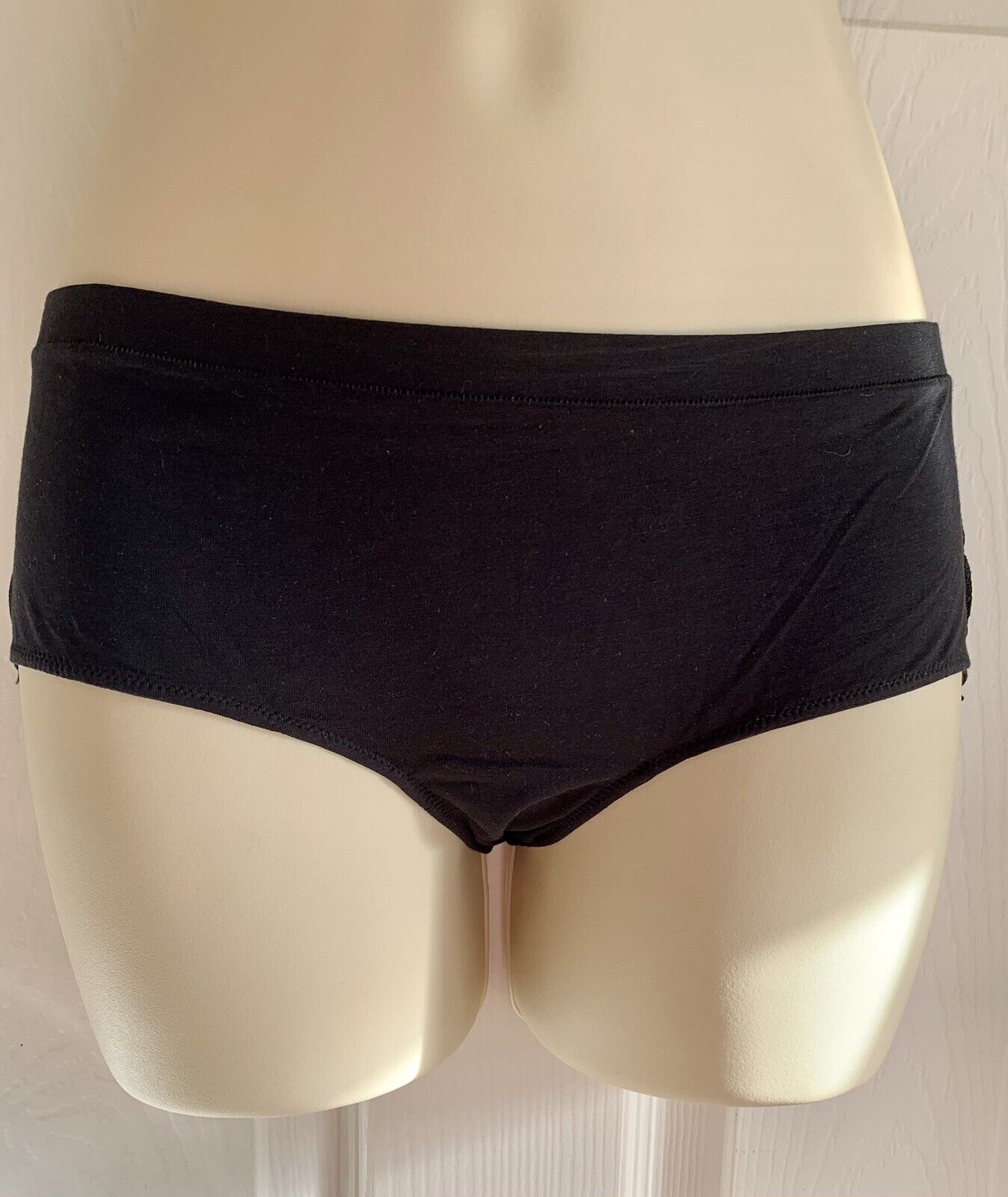 EX M*S Black Cotton Rich Vintage Lace Trim Low Rise Shorts 8, 10, 12, 18, 20, 22