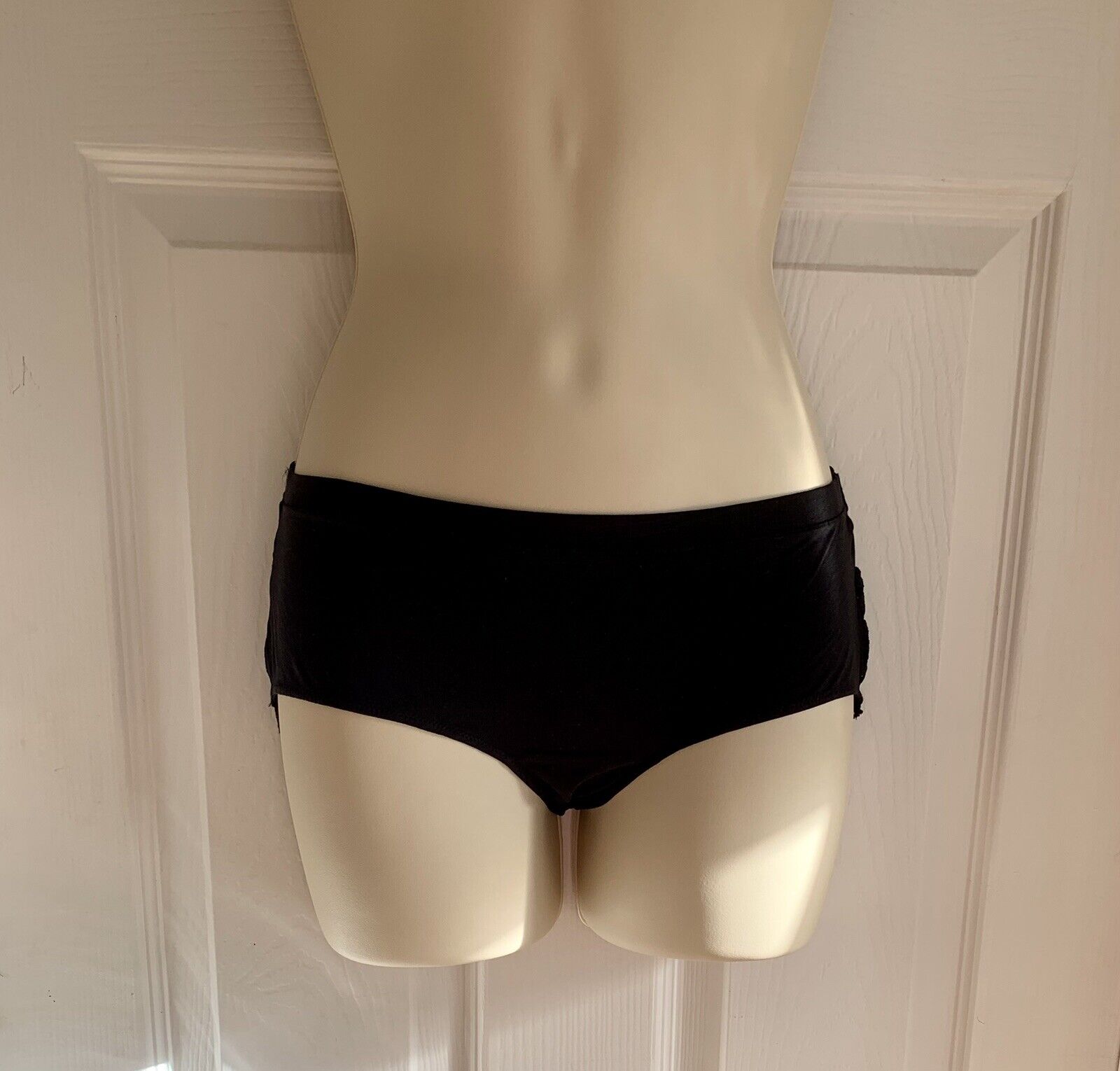 EX M*S Black Cotton Rich Vintage Lace Trim Low Rise Shorts 8, 10, 12, 18, 20, 22
