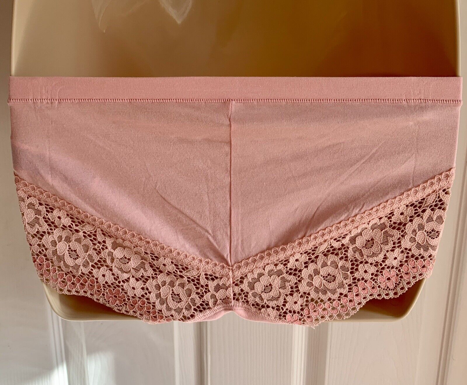 EX M*S Cool Pink Cotton Rich Vintage Lace Trim Low Rise Shorts in Sizes 8-22
