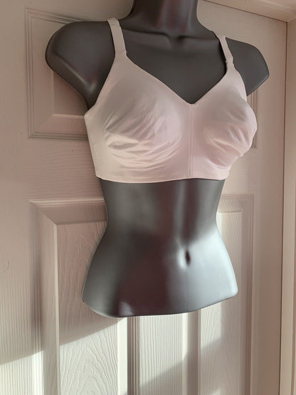 EX M&amp;S White Flexifit Non-Wired Full Cup Bra Sizes 32F, 34F, 36F SECONDS