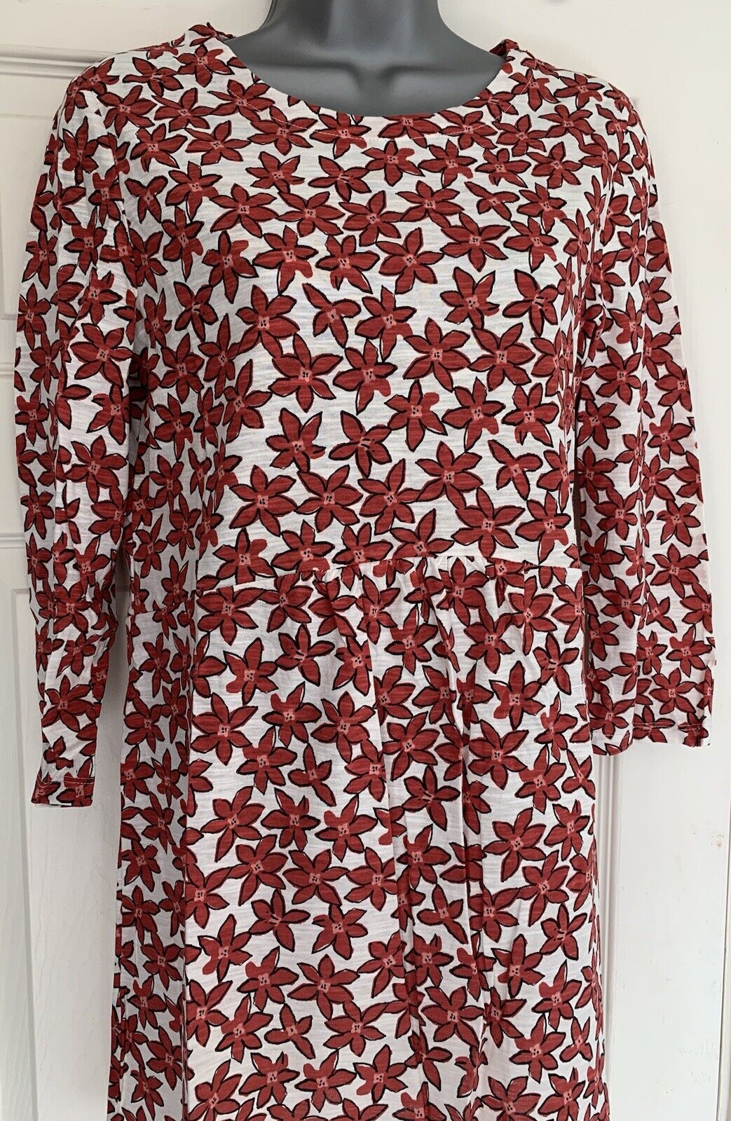 EX SEASALT Star Flower Barn Red Early Boat Organic Cotton Tunic Size 10 or 12