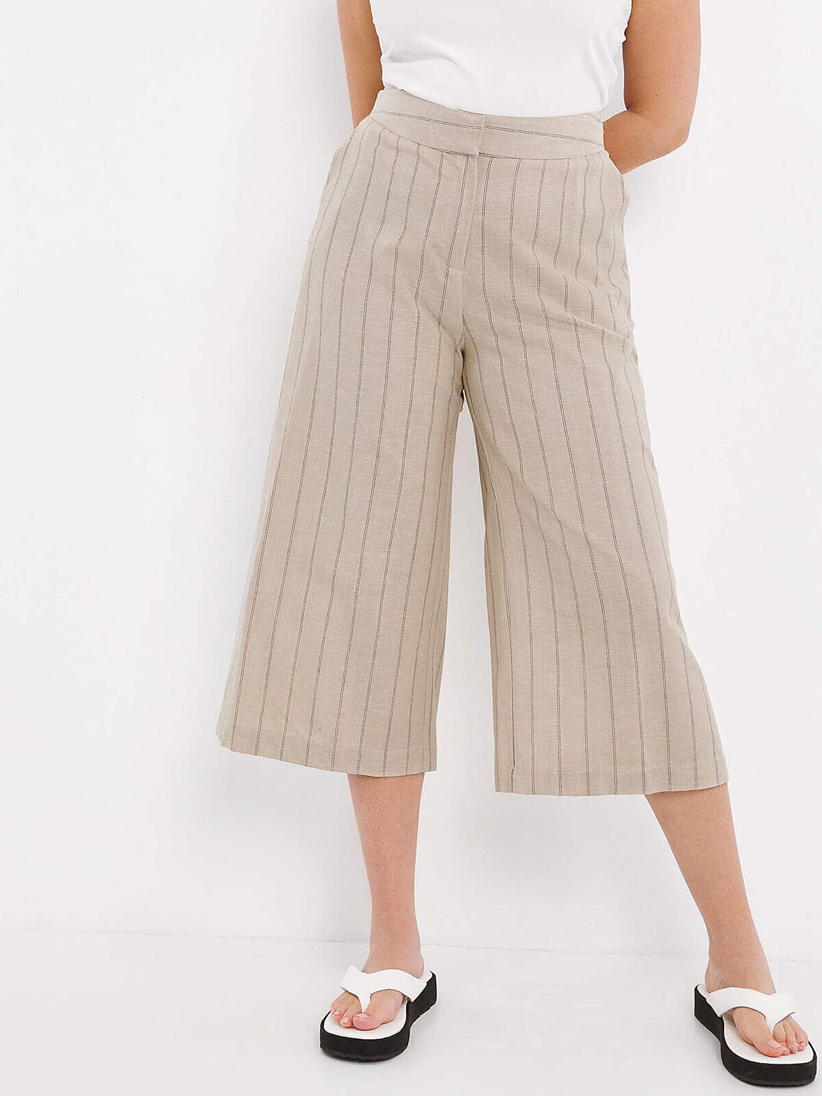 Capsule Yarn Stripe Linen Blend Wide Leg Culottes in Sizes 16, 18, 20