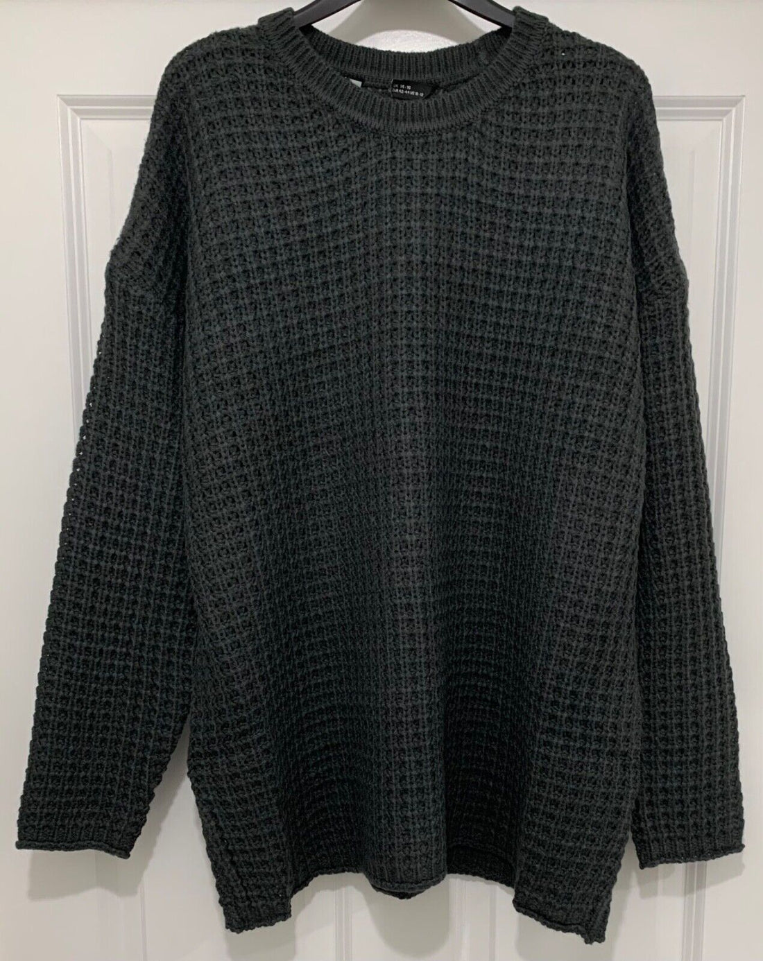 Curve Dark Grey Plush Cable Knit Jumper in Sizes 18/20, 22/24, 26/28