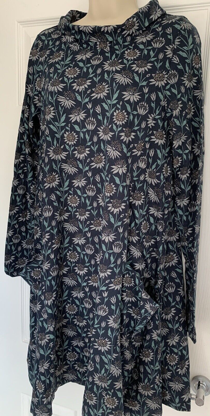 EX Seasalt Black Astrantia Bloom Raven Sea Oak Dress Sizes 6T, 8R, 10T RRP £55