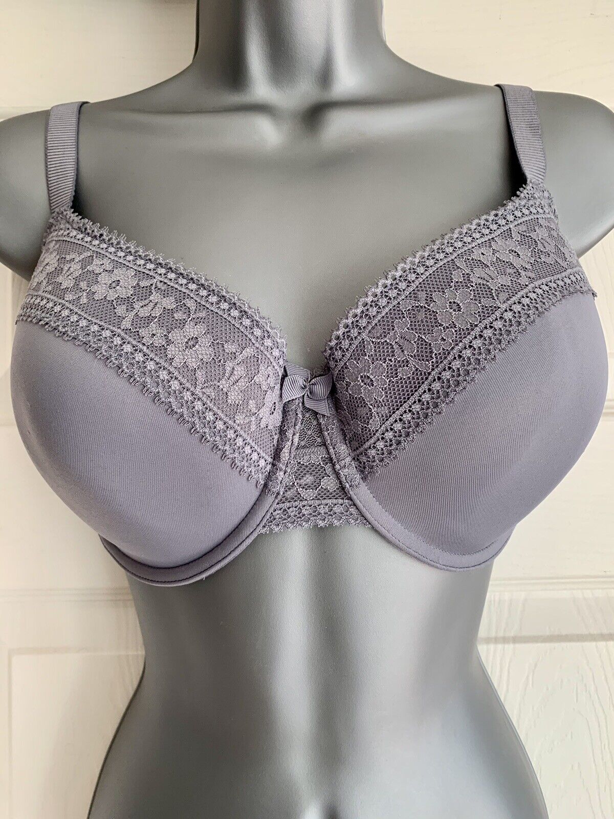 EX M*S Smoke Lace Trimmed Underwired  Padded T-Shirt Bra 30G, 32G, 34F, 34GG