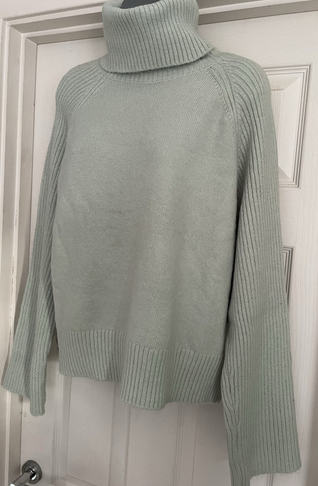New Look Mint Green Rib Roll Neck Jumper Size Medium RRP £29.996