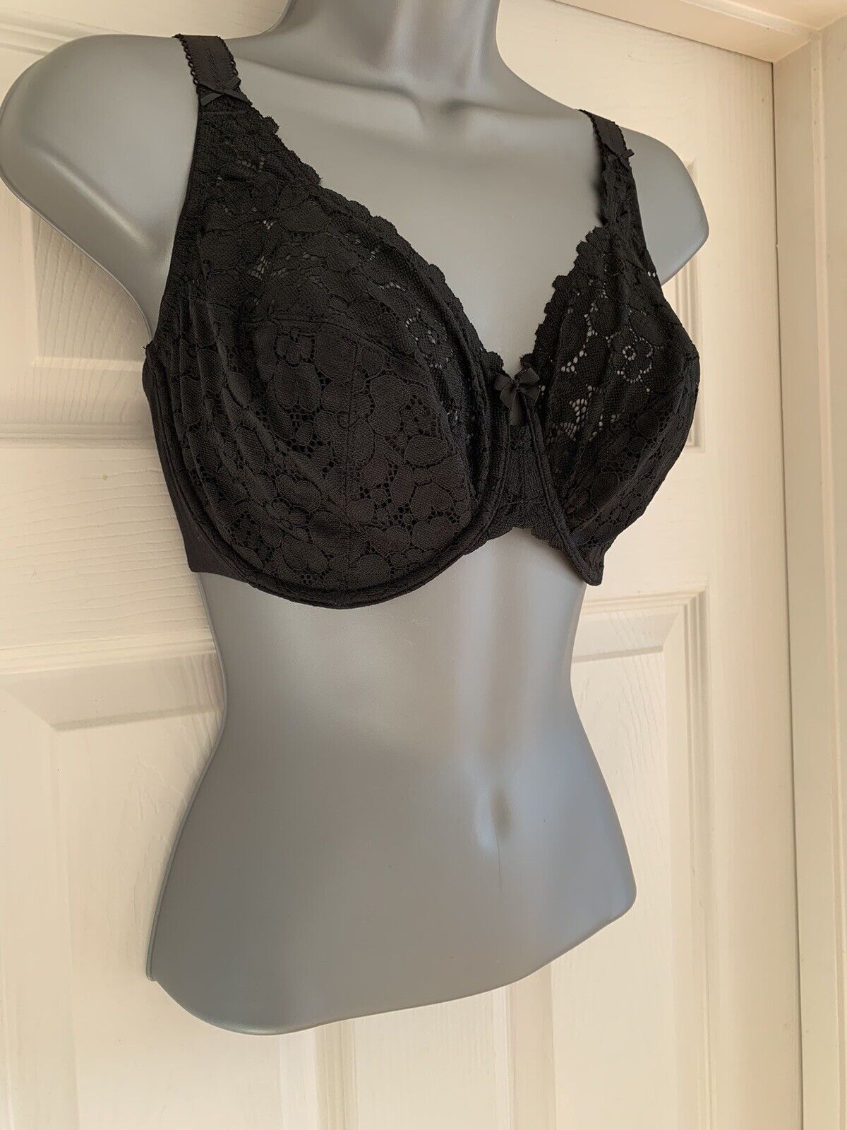 EX M*S Black Cool Comfort Non-Padded Full Cup Bra in Sizes 34F or 36E