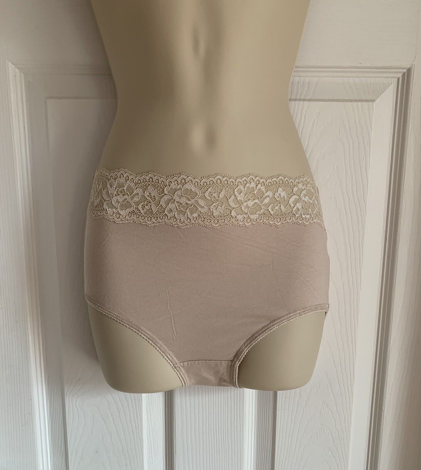EX M*S Almond Lace High Waisted Full Briefs in Sizes 8, 10, 14, 16, 18, 26