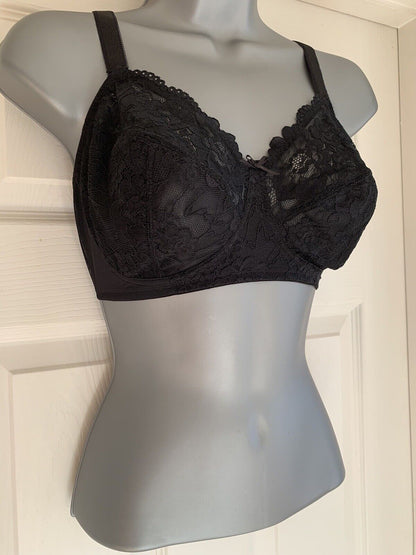 EX M*S Black Isabella Lace Full Cup Bra in Size 38C