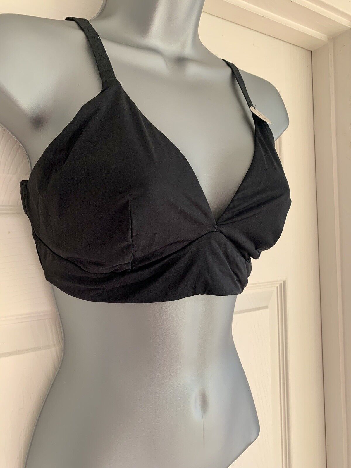 EX M*S Black Body Smoothing Longline Non Wired Bralette in Size 36C